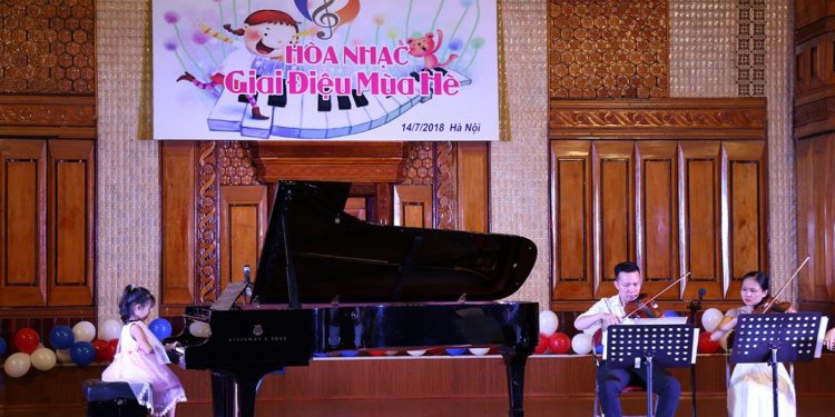 Trung tâm Sky Music