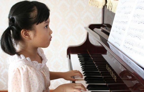 Địa chỉ học đàn ở Tân Phú – Trung tâm Doremi Thành Công